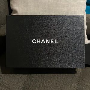 Chanel shoe box